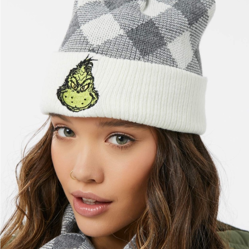 Gray and White Grinch Beanie